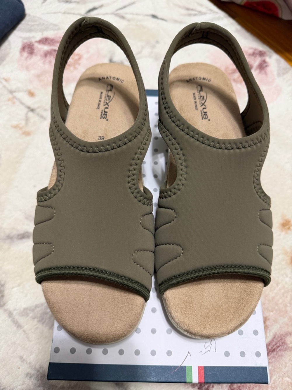 New Spring Step Flexus Olive Green Comfort Sandals Box size 39 8 1/2 italy